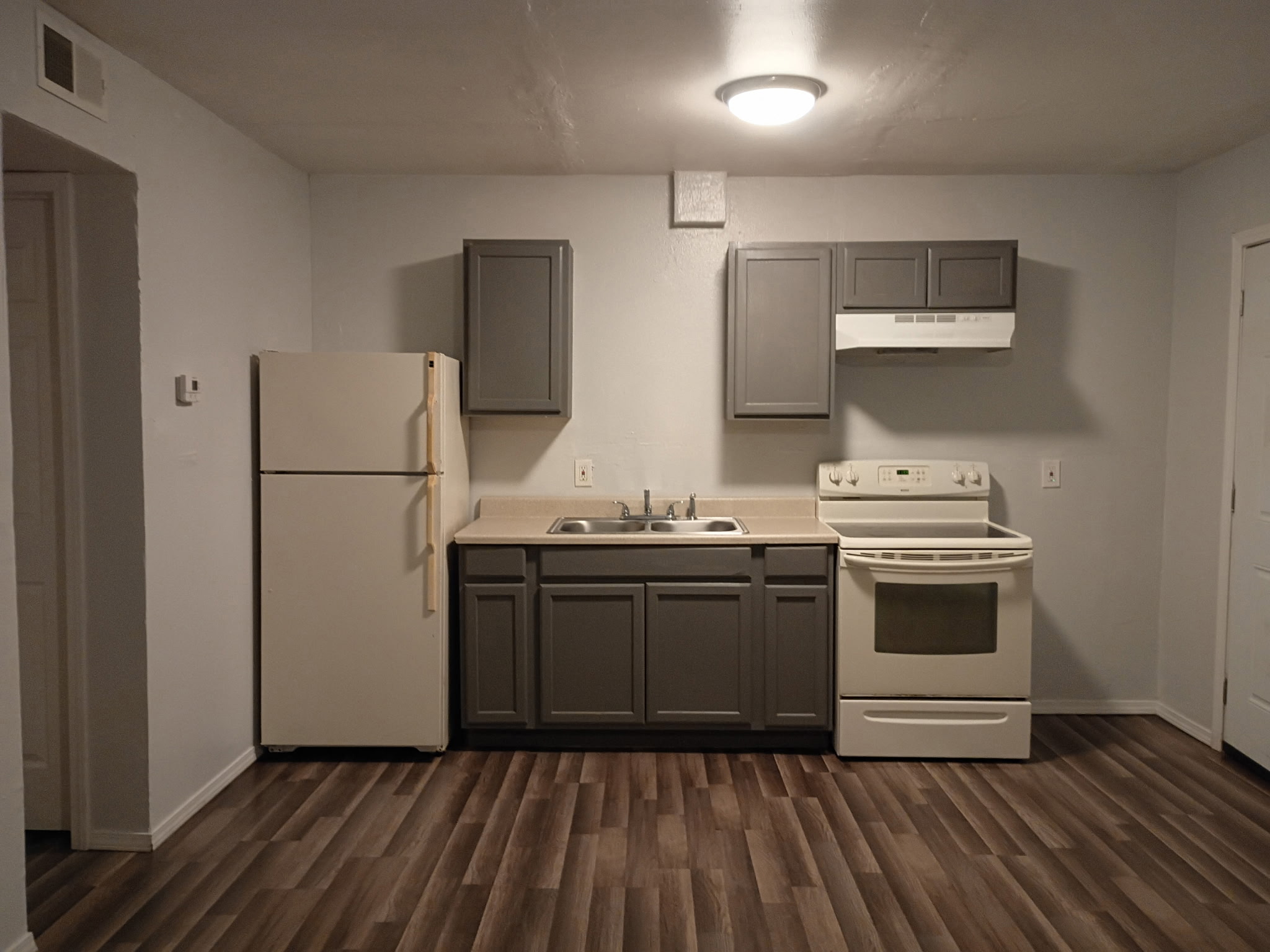 1207 N 10th St Killeen, TX 76541