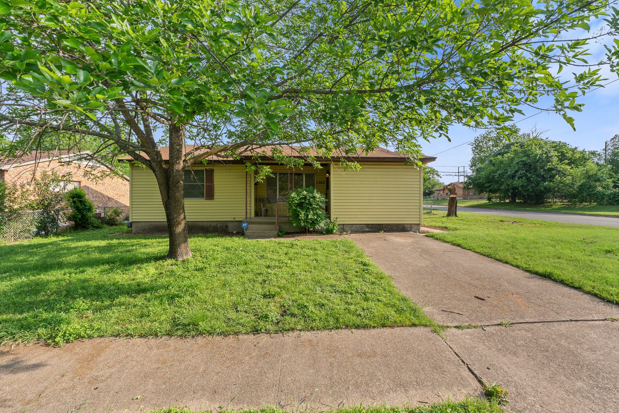 Property main image